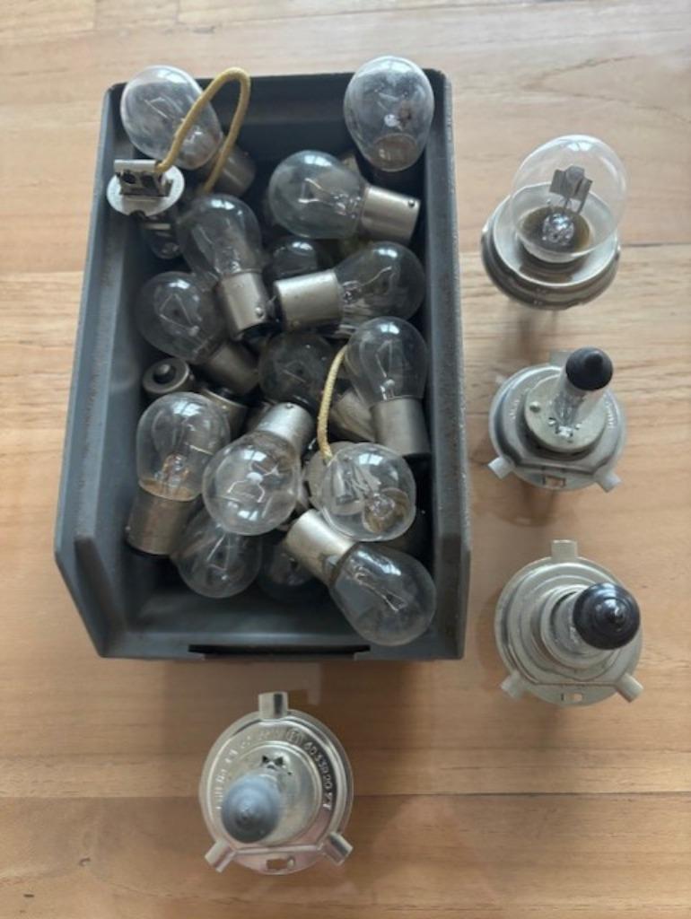 Set d'ampoules d'éclairage pour voiture, Autos : Pièces & Accessoires, Enlèvement ou Envoi, Neuf, Pièces universelles