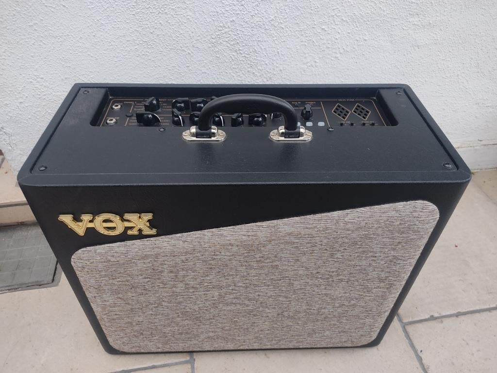 Vox AV 30, Muziek en Instrumenten, Ophalen