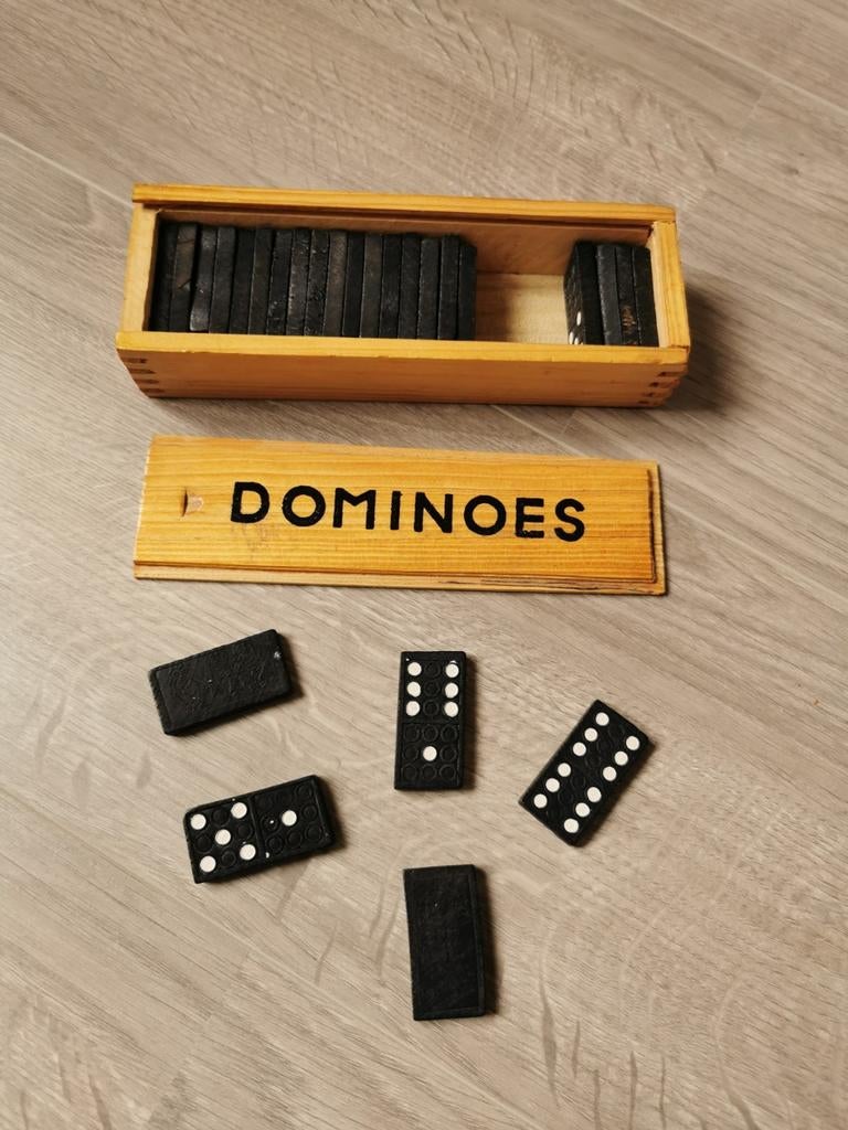 Domino spel, Hobby en Vrije tijd, Een of twee spelers, Ophalen of Verzenden, Gebruikt