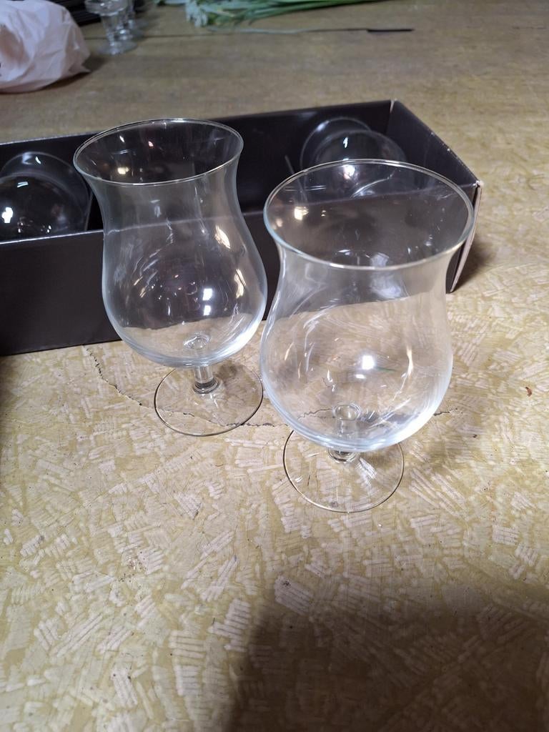 4 tulpeglazen, Huis en Inrichting, Keuken | Servies, Ophalen, Nieuw, Glas, Glas of Glazen