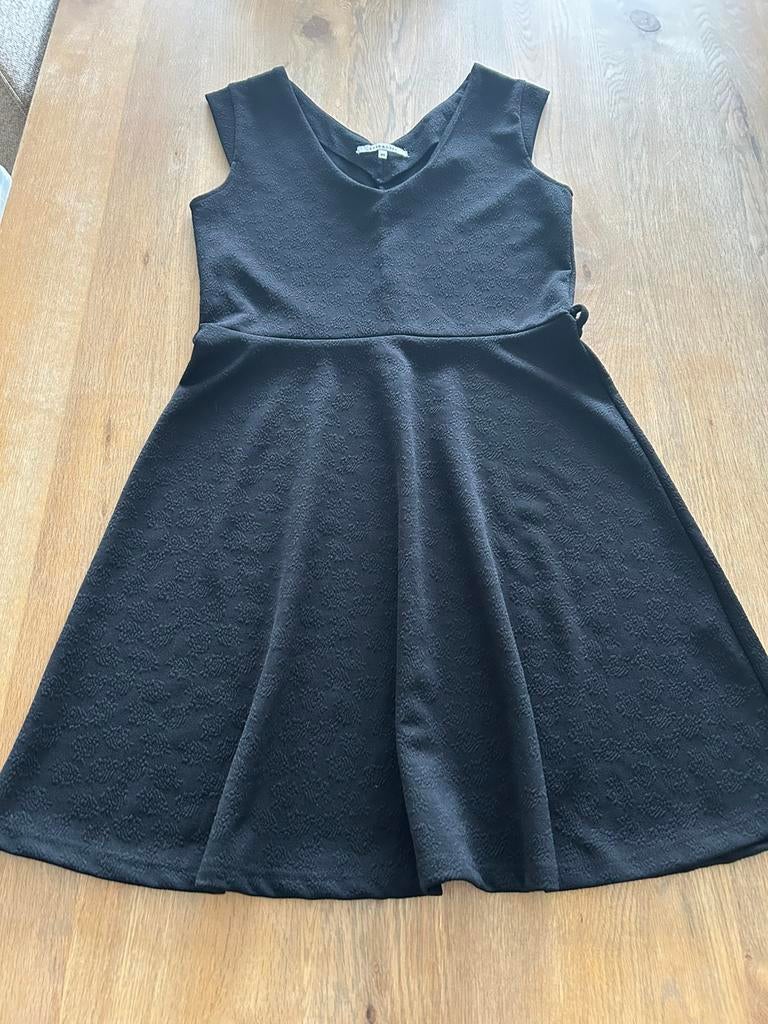 Zwart kleedje Lola Liza maat 40, Maat 38/40 (M), Lola & Liza, Zwart, Ophalen of Verzenden