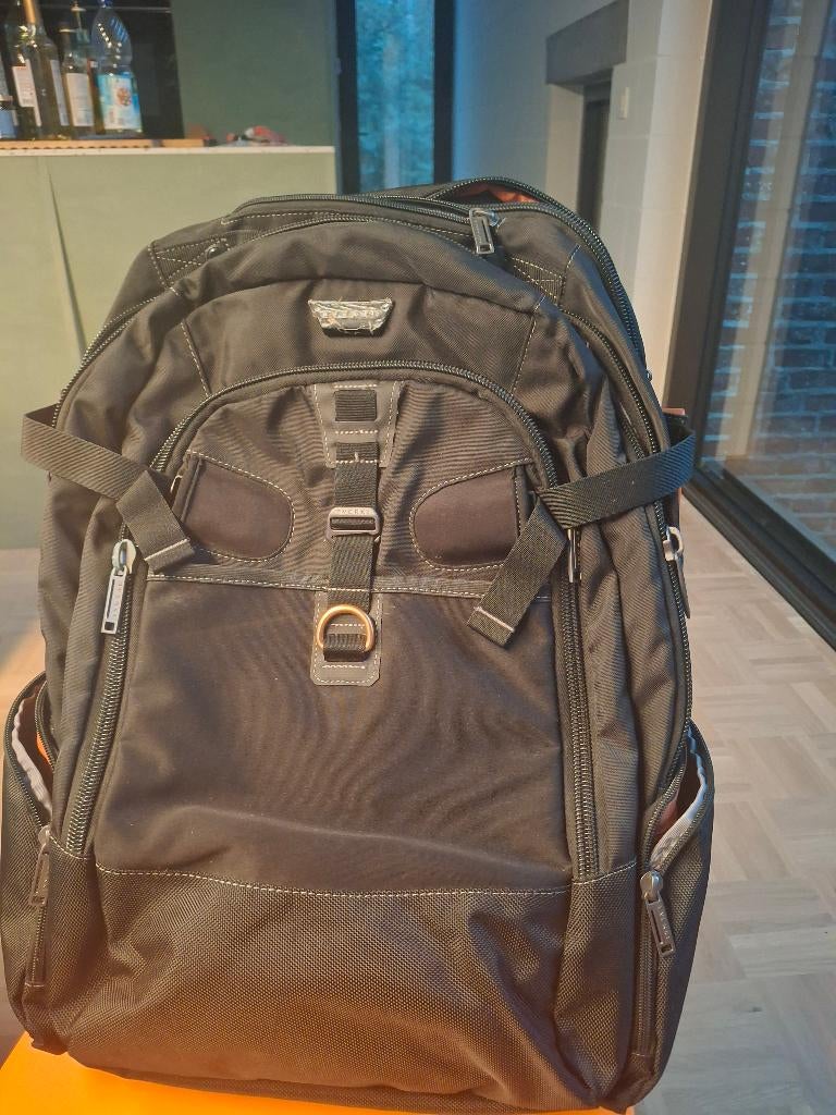 Rugzak laptoppentas, Ophalen of Verzenden, 17 inch of meer, Zo goed als nieuw, Rugzak