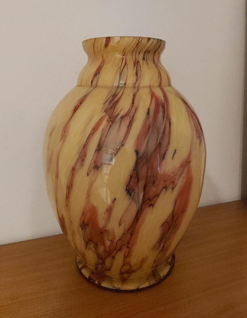 Prachtige grote opaline glazen art deco vaas Scailmont, Antiek en Kunst, Ophalen of Verzenden
