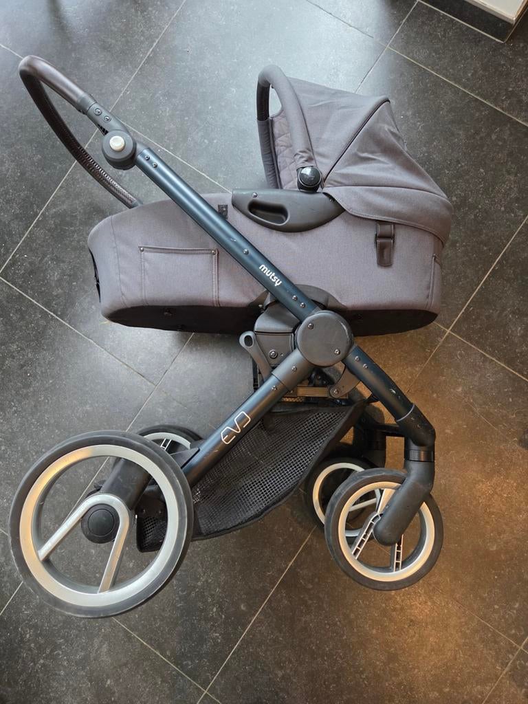 Mutsy EVO 2 in 1 buggy met wieg, Enlèvement