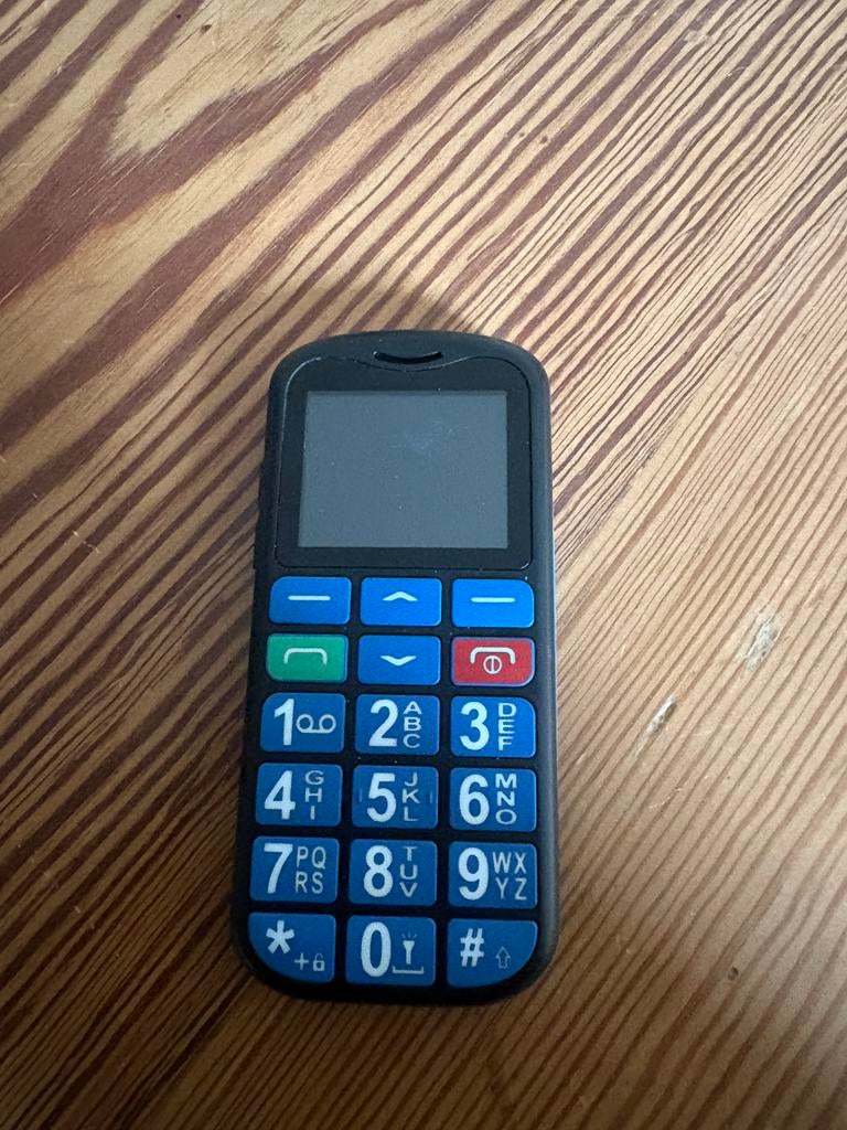 Gsm senior 6 mois parfait etat, Télécoms, Classique ou Candybar, Comme neuf, Enlèvement, Sans abonnement