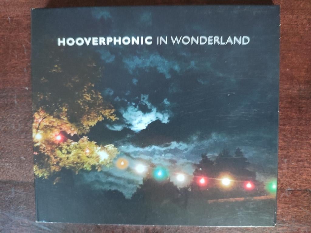 CD : HOOVERPHONIC - IN WONDERLAND, Cd's en Dvd's, Ophalen of Verzenden, Zo goed als nieuw