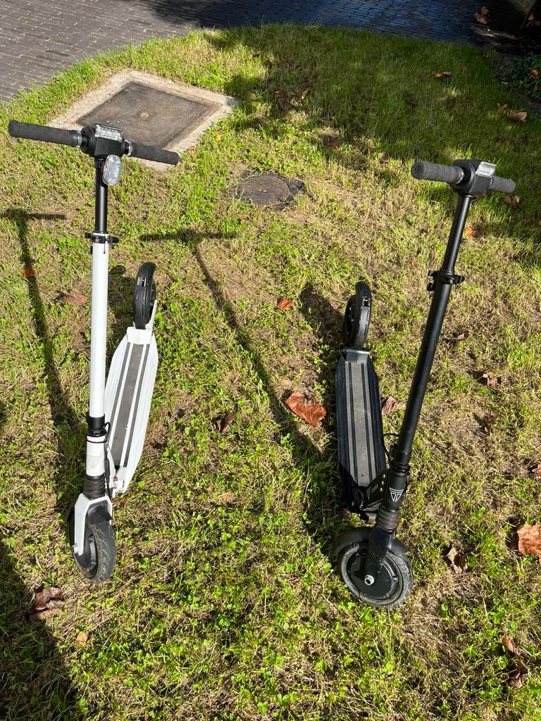 2 e-steps te koop, Fietsen en Brommers, Steps, Gebruikt, Elektrische step (E-scooter), Ophalen