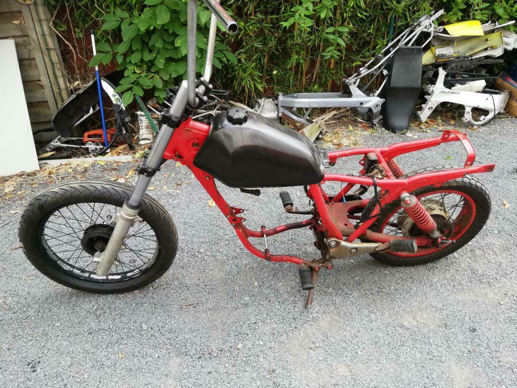 onderdelen suzuki gn 400, Motoren, Ophalen of Verzenden, Gebruikt