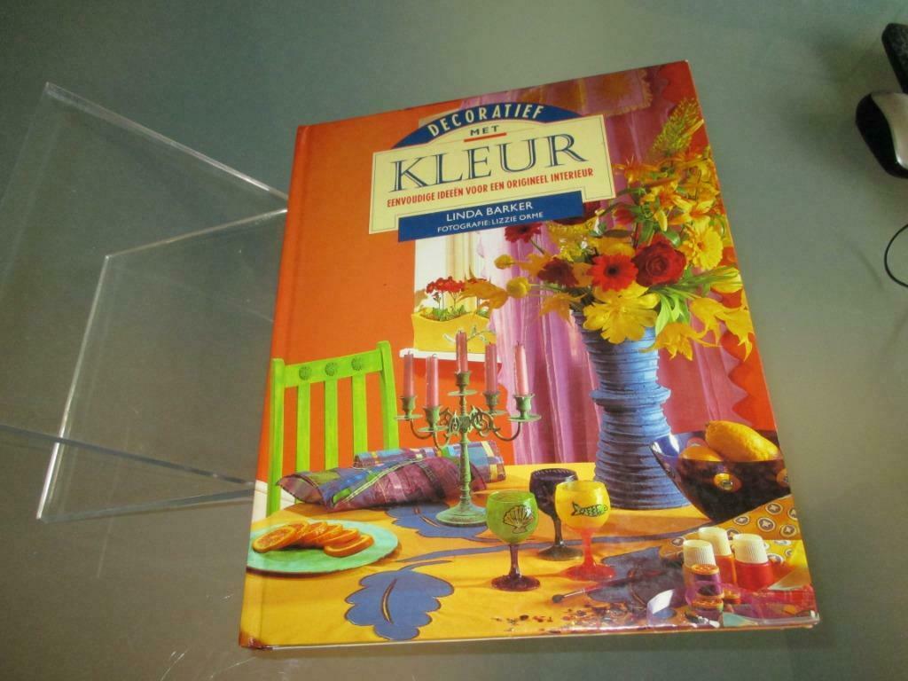 Decoratief met kleur – Linda Barker Eenvoudige ideeën voor e, Enlèvement ou Envoi, Utilisé, Bricolage, Linda Barker