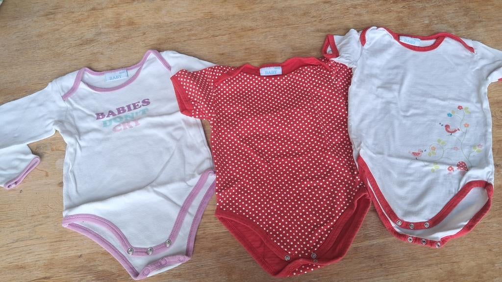 Taille du corps 86, Enlèvement ou Envoi, Comme neuf