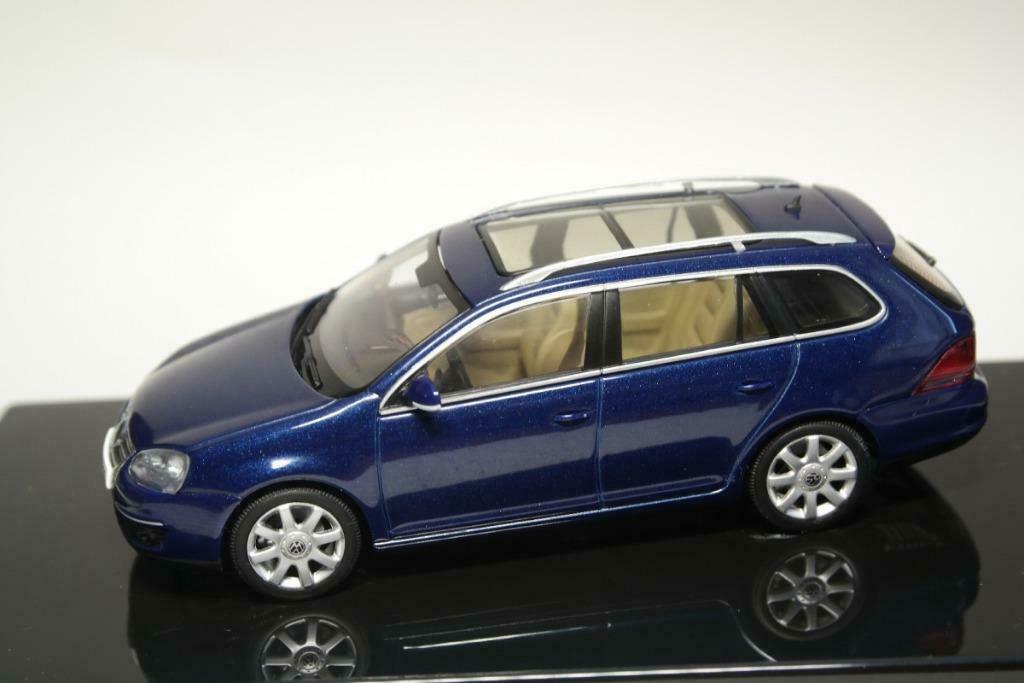 1:43 AUTOart Volkswagen VW Golf V Variant 2006, Ophalen of Verzenden, Zo goed als nieuw, Auto, Overige merken