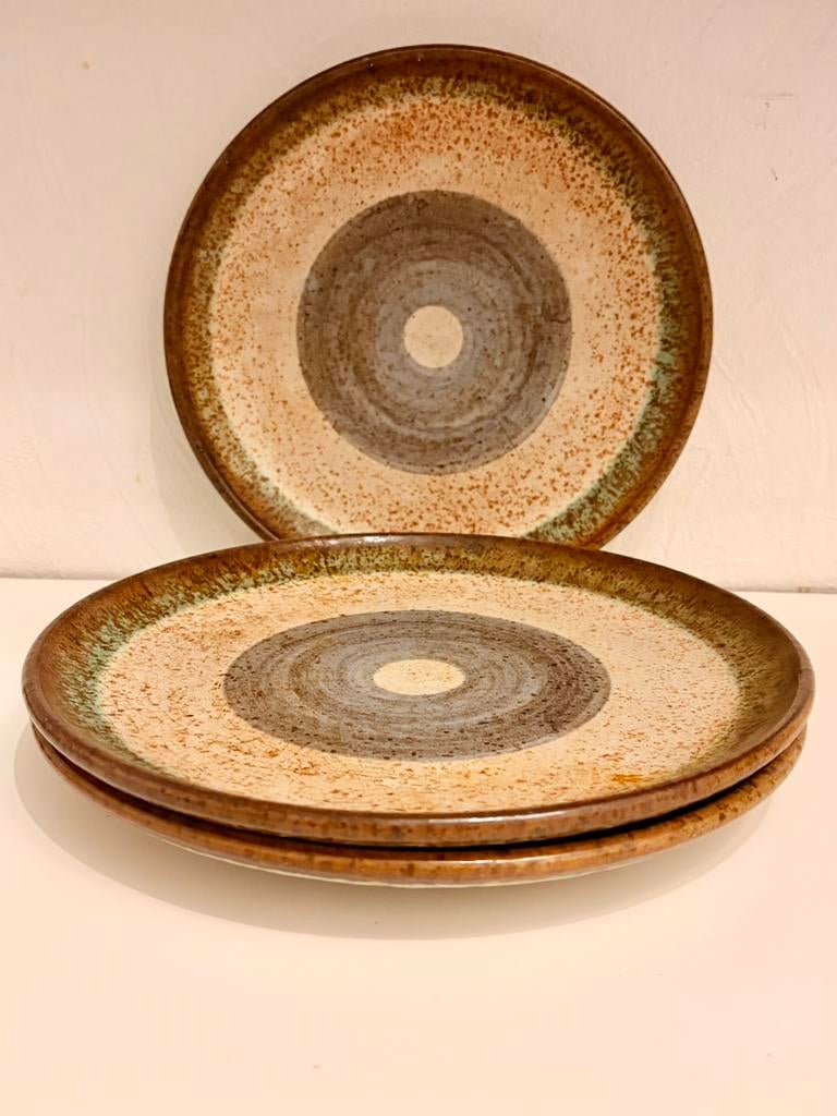 Keramische plaat van Vallauris — Atelier La Roue, 1960, Antiek en Kunst, Antiek | Servies los, Ophalen