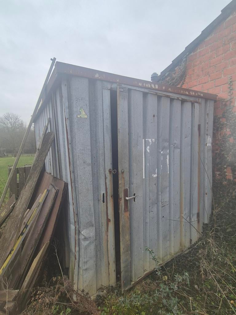 Matetiaal container werfkeet, Enlèvement