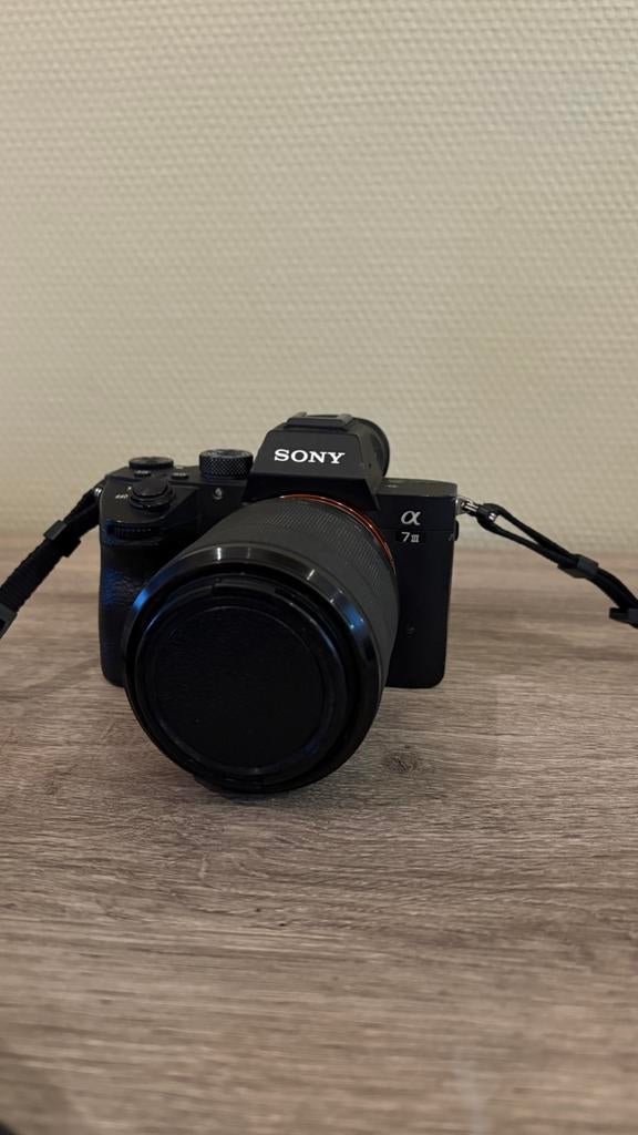 Sony A7iii avec ses accesoires, Audio, Tv en Foto, Ophalen, Zo goed als nieuw, Sony