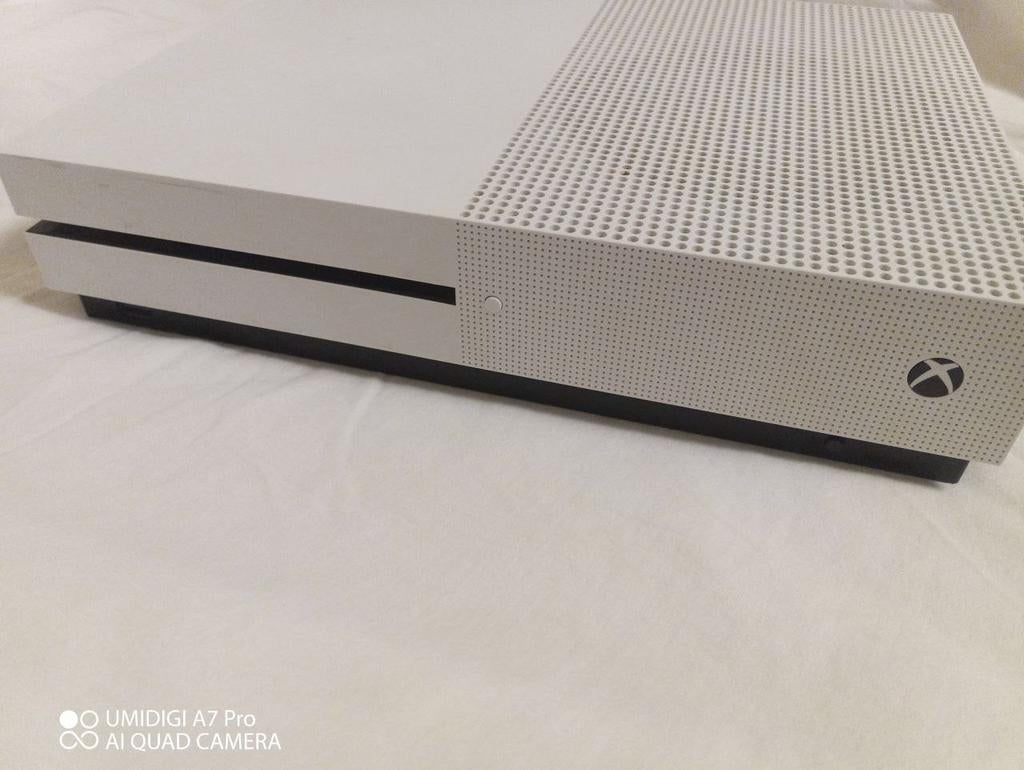 Xbox One S, Games en Spelcomputers, Ophalen of Verzenden, Zo goed als nieuw, Xbox One