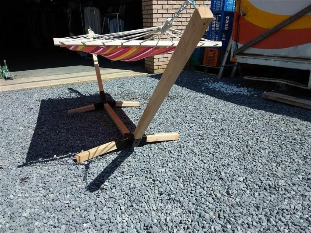 Grote hangmat met gestel (combinatie hout/ijzer), Jardin & Terrasse, Hamacs, Neuf, Enlèvement ou Envoi, Une personne, Avec support
