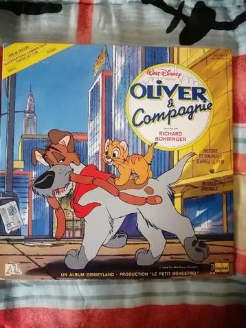DISNEY 33 tours OLIVER & CIE LIVRE DISQUE, Verzamelen, Disney, Verzenden