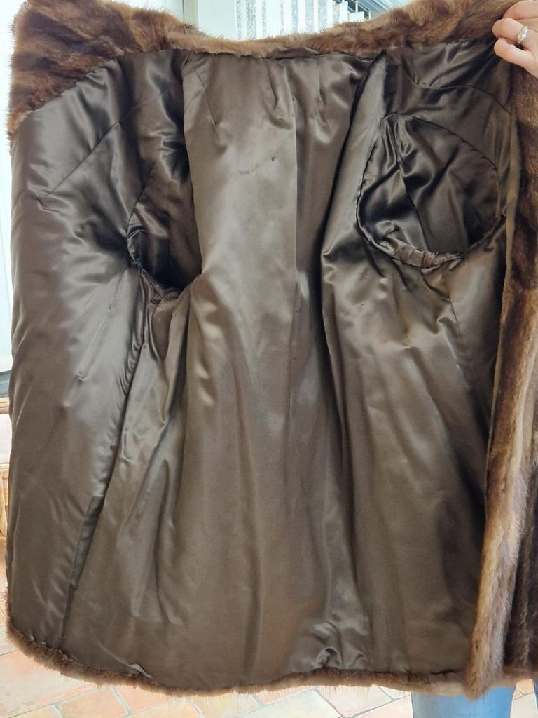Elegante korte bontjas maat medium, Ophalen, Zo goed als nieuw