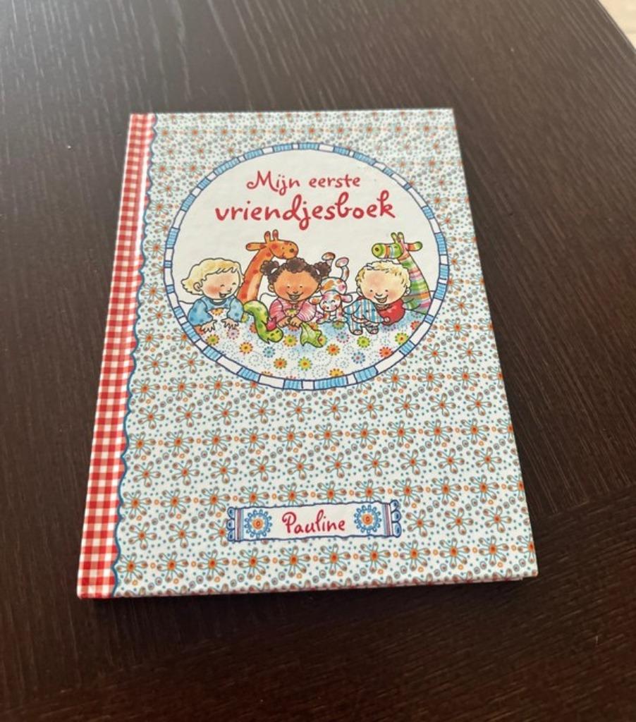 Mon premier livre de copain Pauline Oud, Enlèvement ou Envoi, Neuf, Découverte