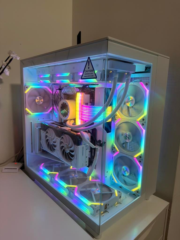 PC Gamer Haut de Gamme –Ryzen 9 7900X3D+ RTX 4070 –64Go DDR5, Computers en Software, Desktop Pc's, Zo goed als nieuw, 4 Ghz of meer