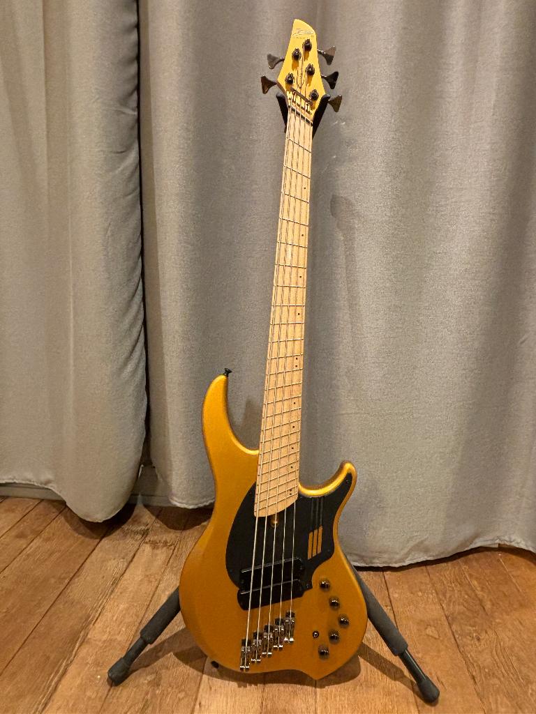 Dingwall NG2-5 Gold basgitaar 5-snarig, Ophalen, Gebruikt, Elektrisch, 5-snarig