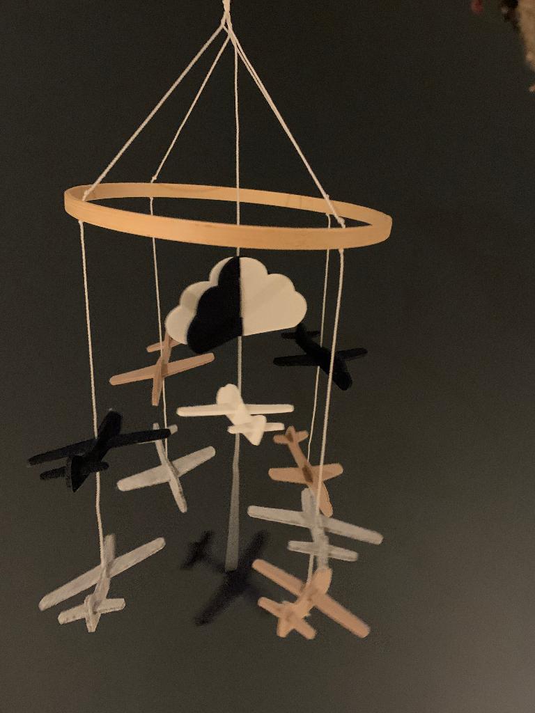 Mobiel baby park bed hanger vilt, Kinderen en Baby's, Ophalen, Nieuw, Overige vormen