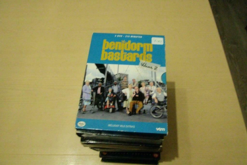 benidorm bastards  2 dvd box, Cd's en Dvd's, Ophalen of Verzenden, Boxset