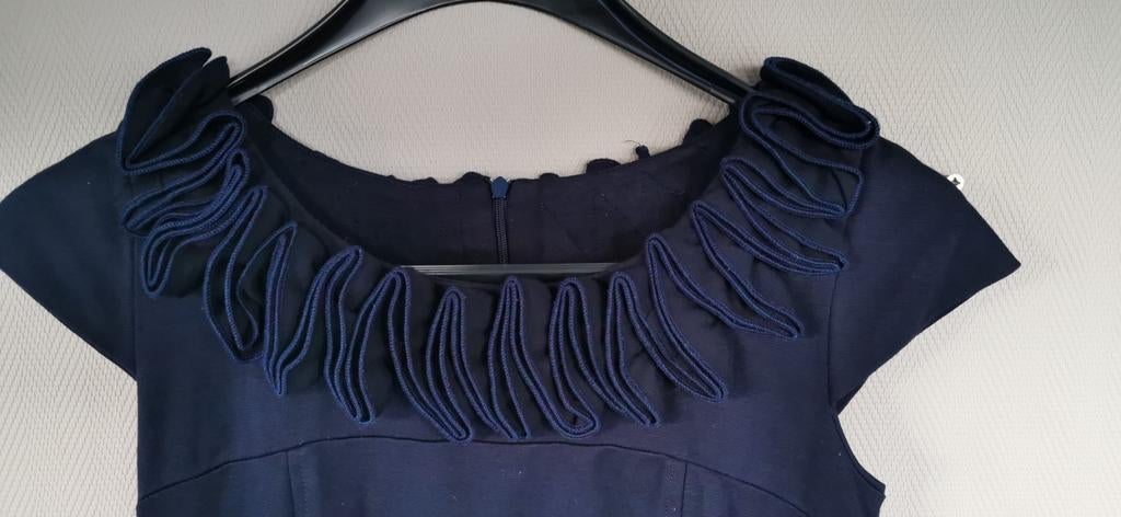 Donkerblauwe feestjurk Sinequanone maat S, Kleding | Dames, Gelegenheidskleding, Sinequanone, Blauw, Nieuw, Ophalen of Verzenden