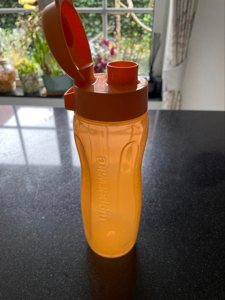 Bouteille à boire avec bouchon de sport, Neuf, Tupperware, Enlèvement ou Envoi, Brussel