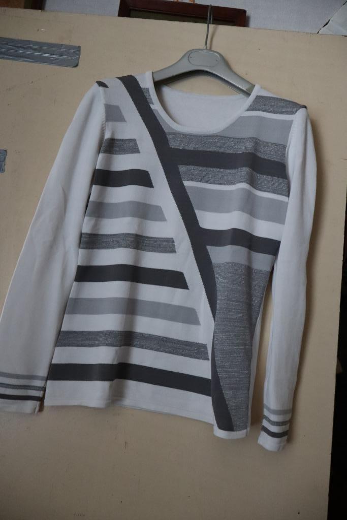 Blouseshirt lange mouwen met strepenprint en driehoek, Ophalen of Verzenden, Zo goed als nieuw, Grijs, ANDERE