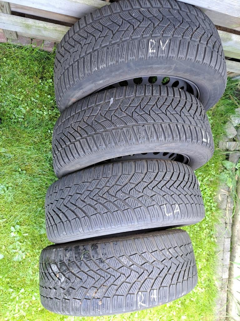 Stalen velgen met winterbanden voor Ford Grand C-max, Ophalen