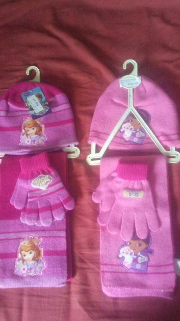 wintersetje sjaal muts handschoenen Disney nieuw, Kinderen en Baby's, Kinderkleding | Mutsen, Sjaals en Handschoenen, Ophalen of Verzenden