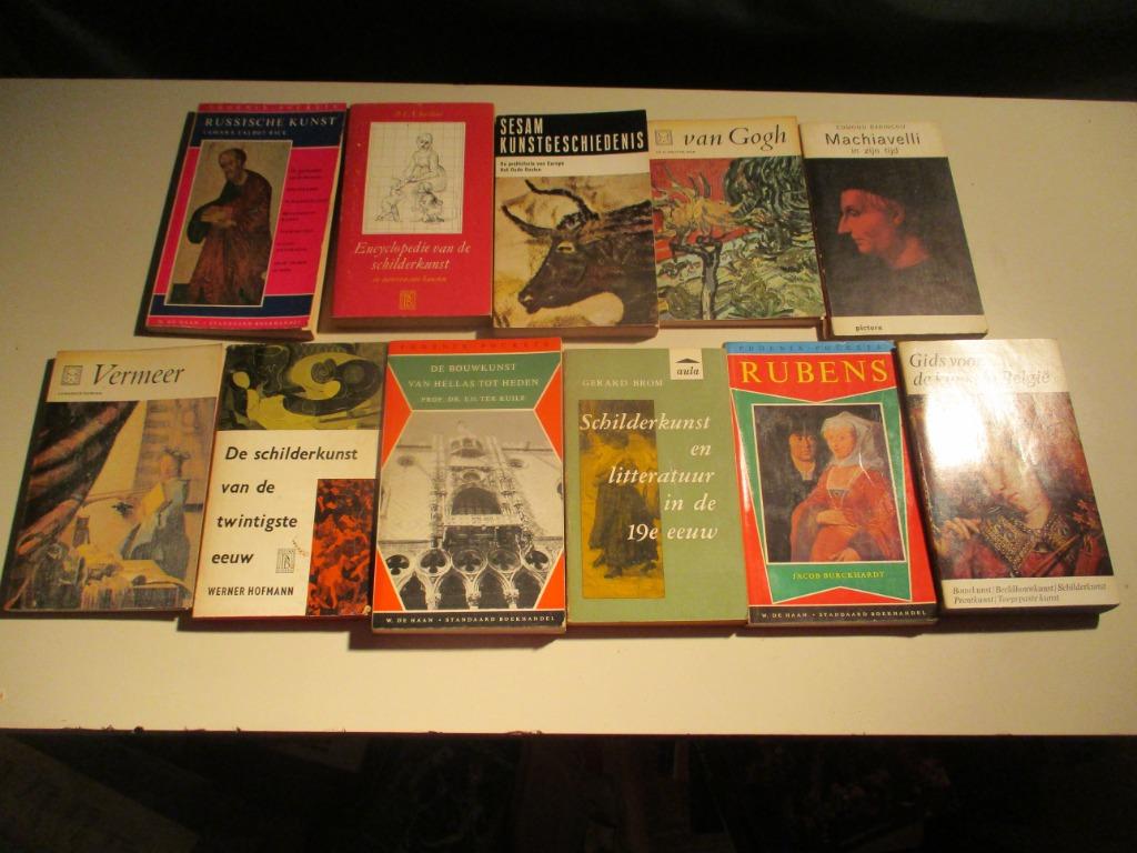 11 Prima Oude Kunstboeken, Ophalen of Verzenden, Gelezen