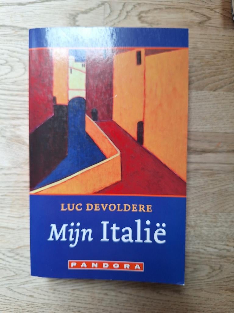 Luc Devoldere - Mijn Italië, Boeken, Ophalen of Verzenden, Zo goed als nieuw, Luc Devoldere