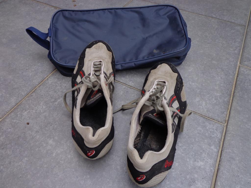 spikes, Sport en Fitness, Loopsport en Atletiek, Ophalen, Gebruikt, Spikes, Asics