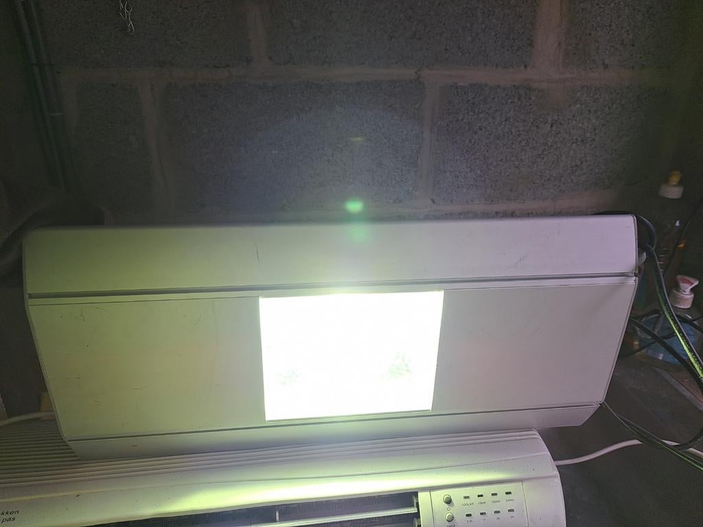 Lampe aquarium, Enlèvement, Utilisé