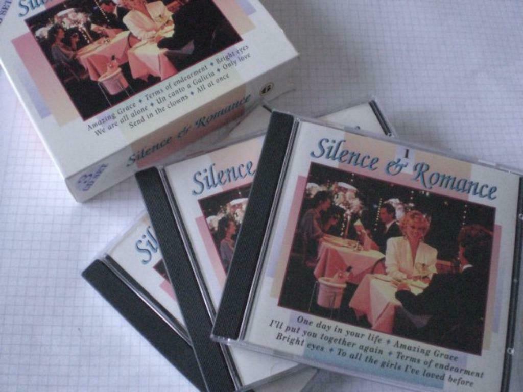 CD Silence & Romance 6 - 3CD SET, CD & DVD, CD | Autres CD, Envoi