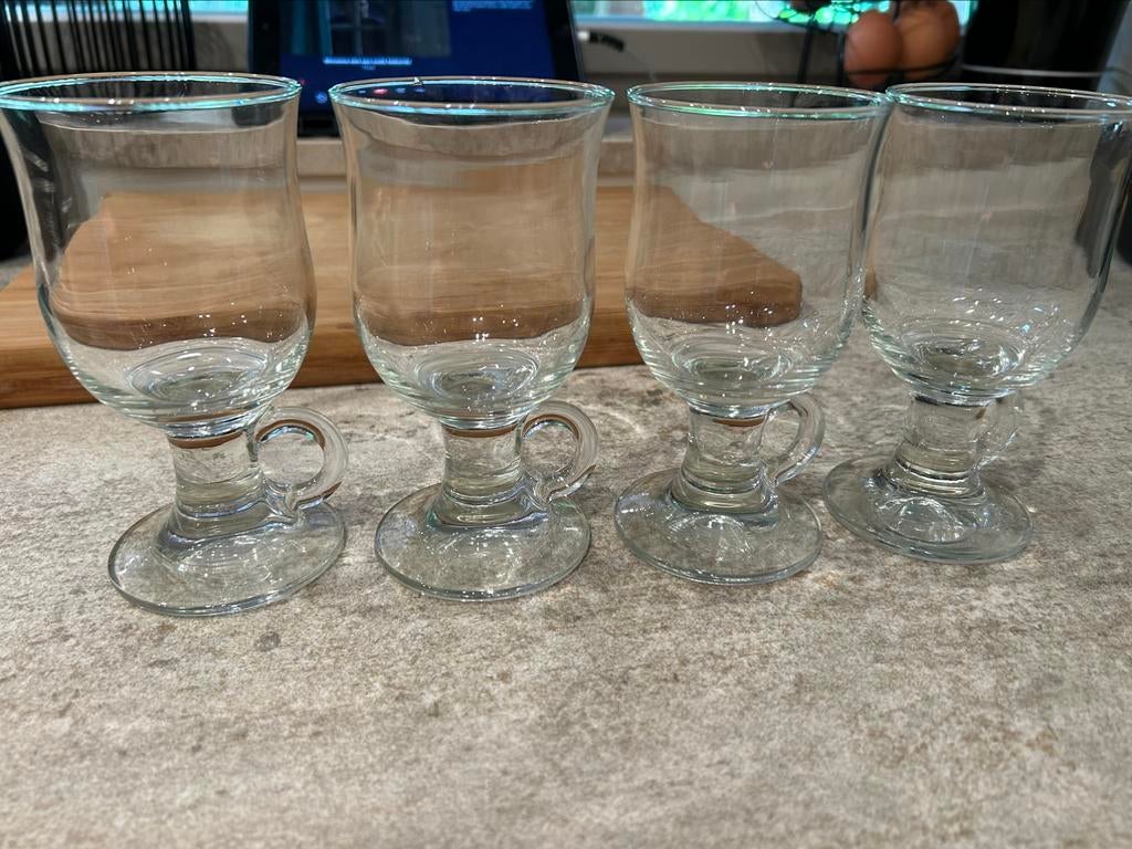 4 theeglazen, Verzamelen, Glas en Drinkglazen, Ophalen of Verzenden, Zo goed als nieuw
