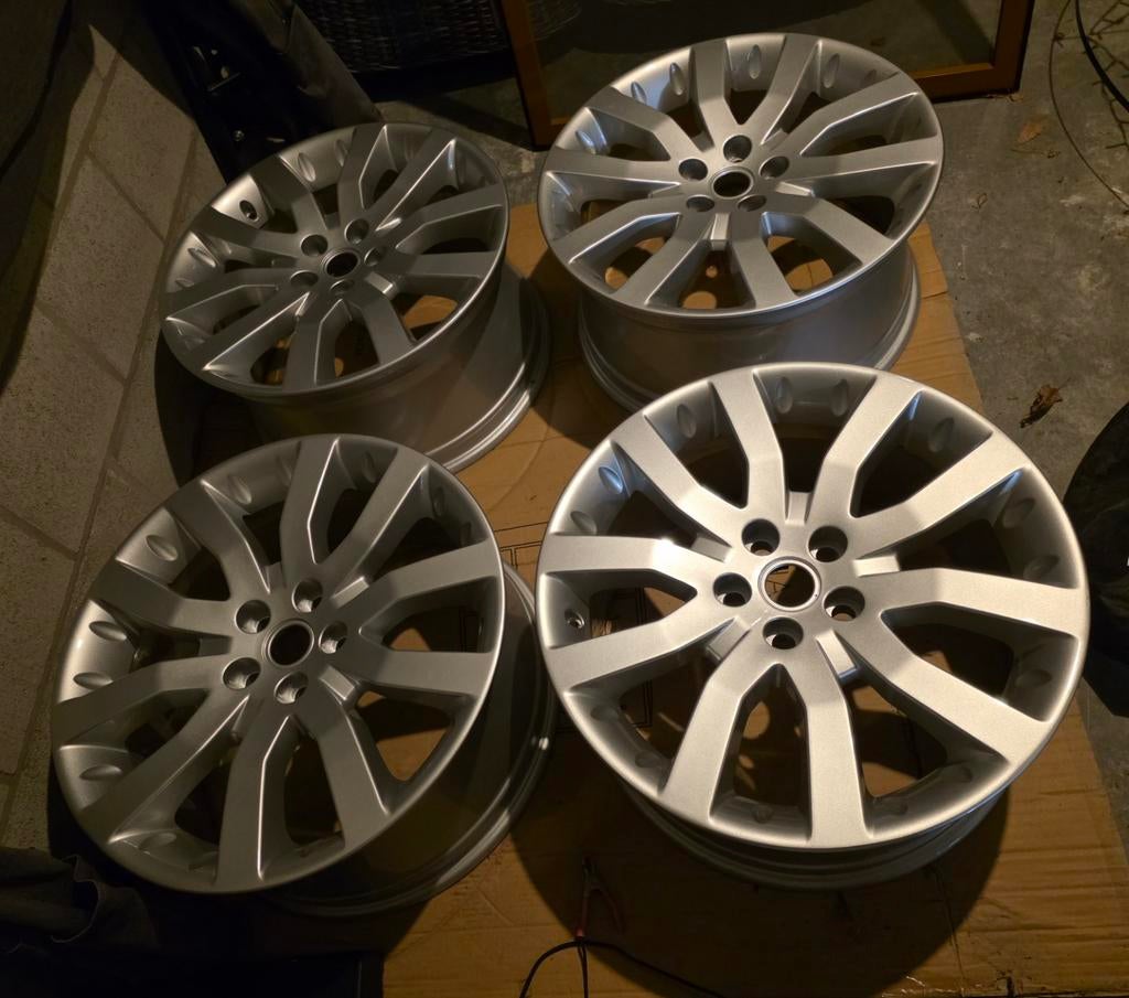 4 nieuwe Range Rover velgen 20 inch, Ophalen