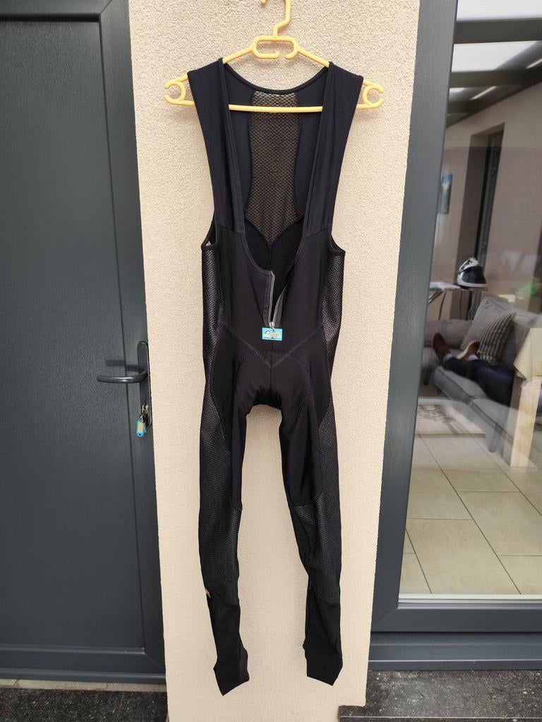 Assos, Ophalen