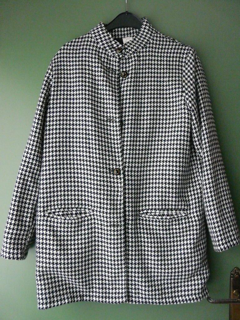 Nog als nieuw, damesvest in "pied de poule" maat 42/44, Kleding | Dames, Ophalen, Maat 42/44 (L), Neuville, Zo goed als nieuw