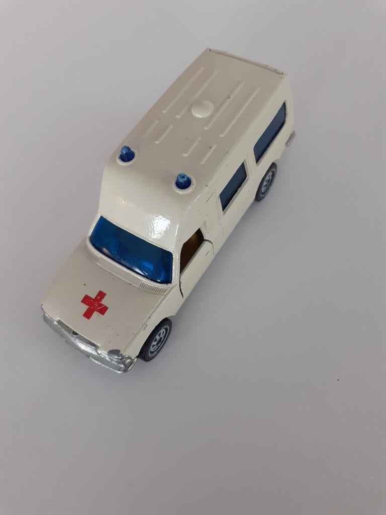 Siku ambulance, Enlèvement ou Envoi, Comme neuf, SIKU