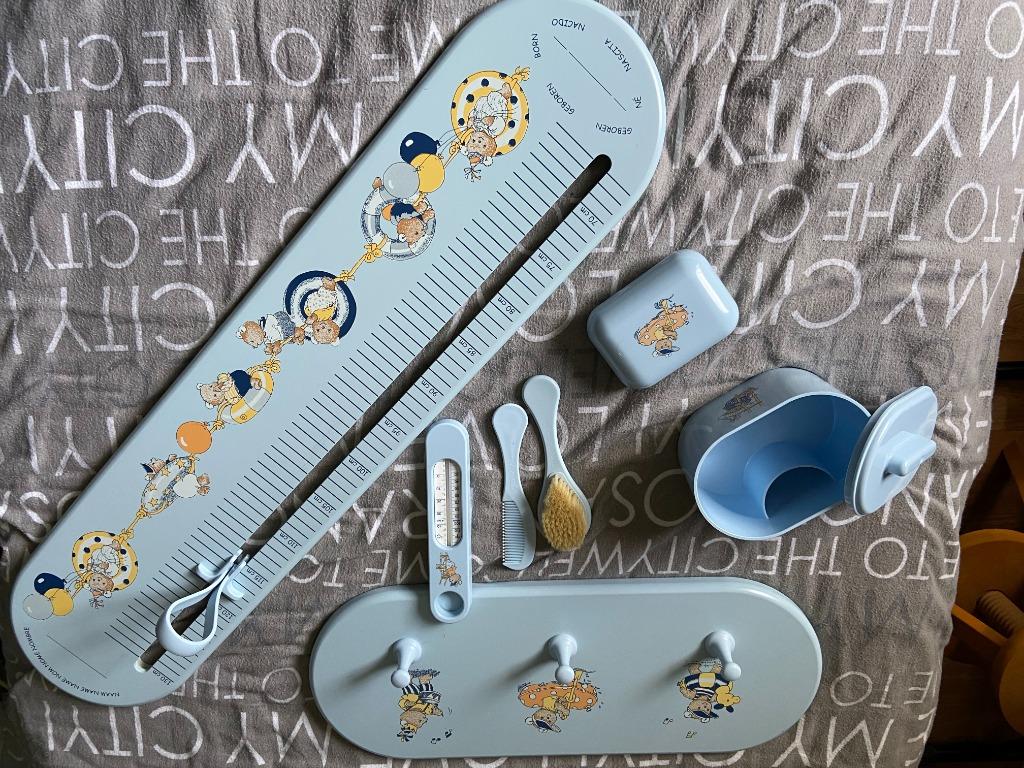 Pour chambre de bébé : toise, porte manteau, et accessoires, Enlèvement, Comme neuf, Autres types