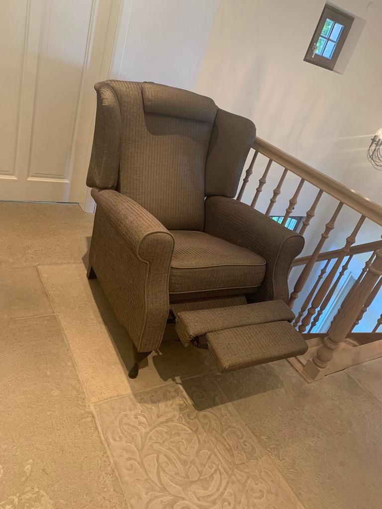 Oorfauteuil met relaxfunctie van Charell, Huis en Inrichting, Ophalen, Nieuw, Stof, Landelijk