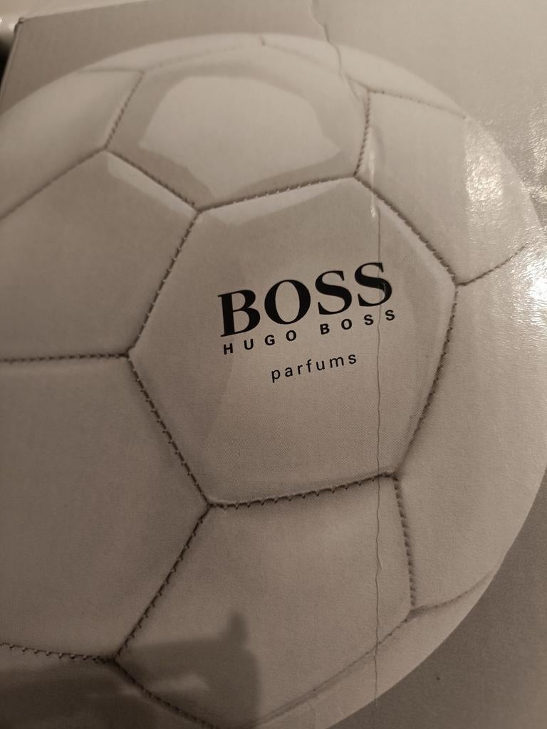 Lederen voetbal merk Boss - Thomas Vermaelen handsigned, Ophalen, Nieuw