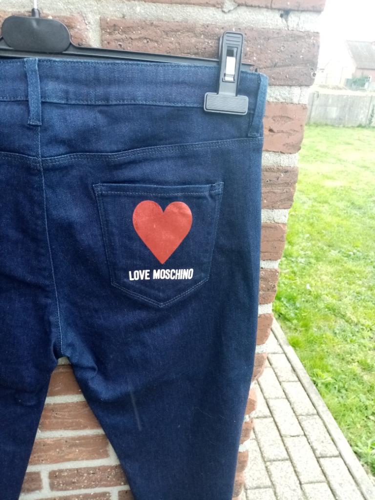 Dames jeans Mt32, 33,32 Moschino, Kleding | Dames, Schoenen, Blauw, Nieuw, Moschino, Ophalen of Verzenden