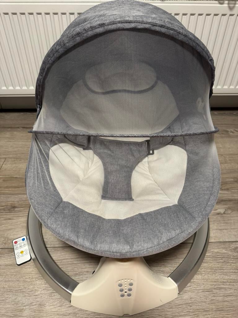 Elektrische babyschommel, Kinderen en Baby's, Wipstoeltjes, Ophalen of Verzenden, Zo goed als nieuw