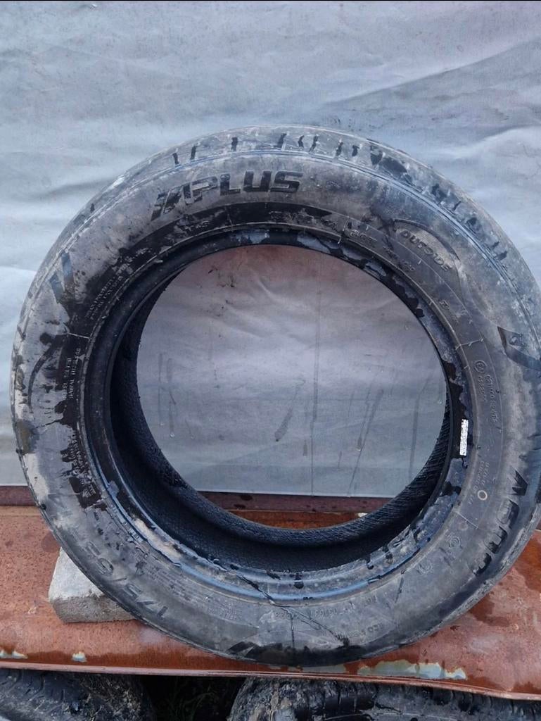 Deux Pneus outside plus 175/65R14 occasion, Enlèvement, Comme neuf