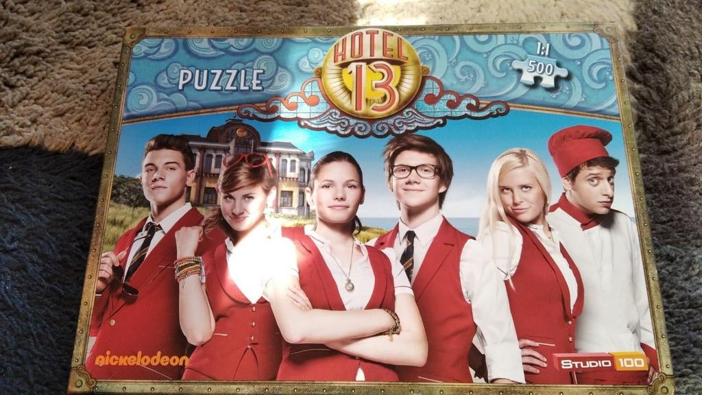 Puzzel Hotel 13 studio 100 nieuw, Hobby en Vrije tijd, Ophalen of Verzenden