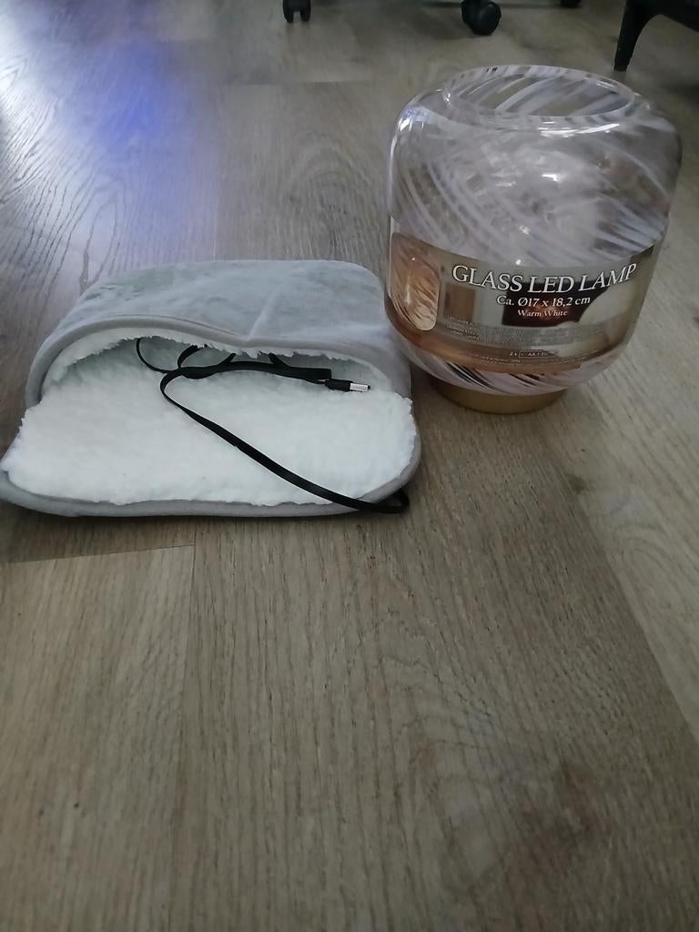 Lampje en voetverwarmer nieuw, Ophalen